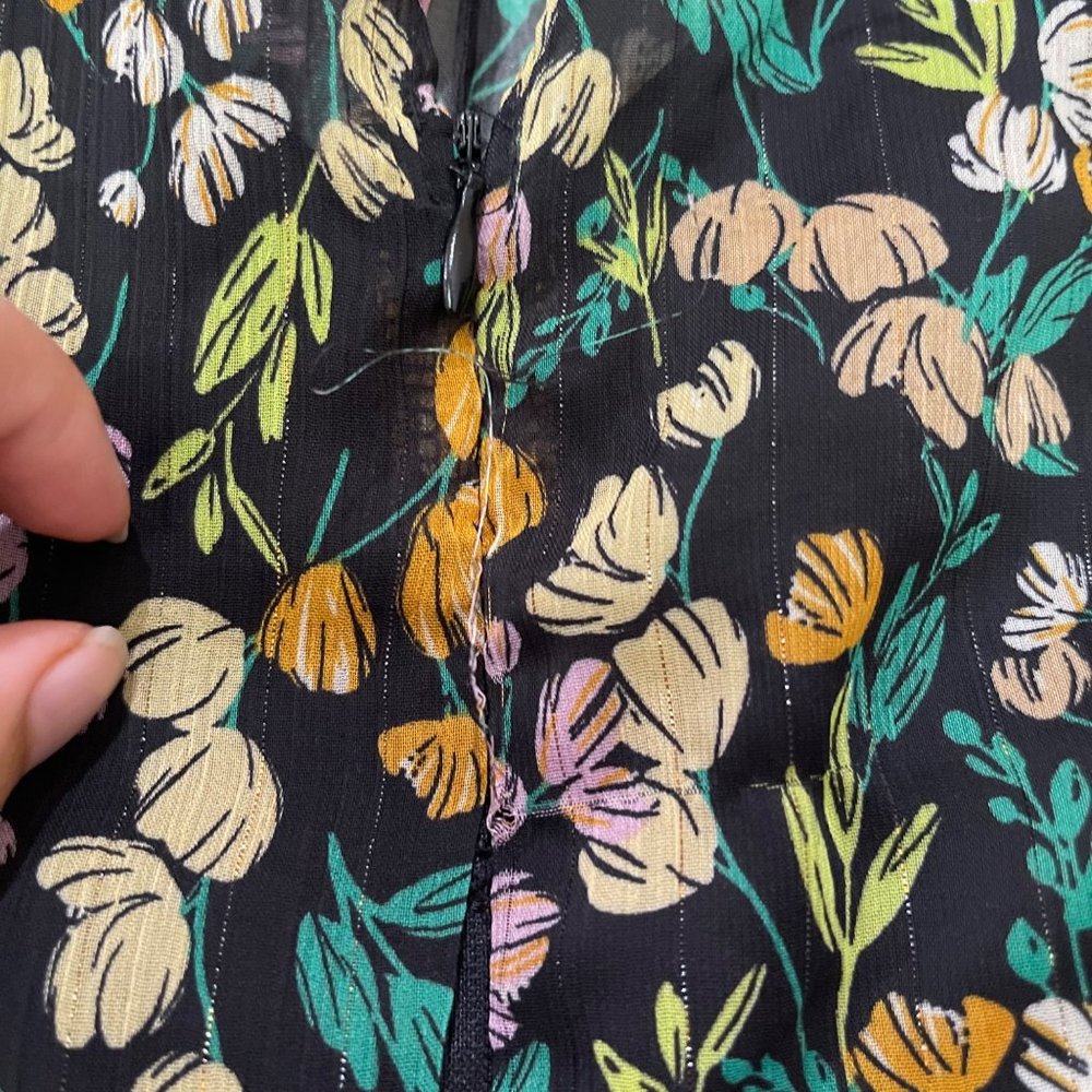 Astr The Label Flutter Sleeve Asymmetrical Floral… - image 6